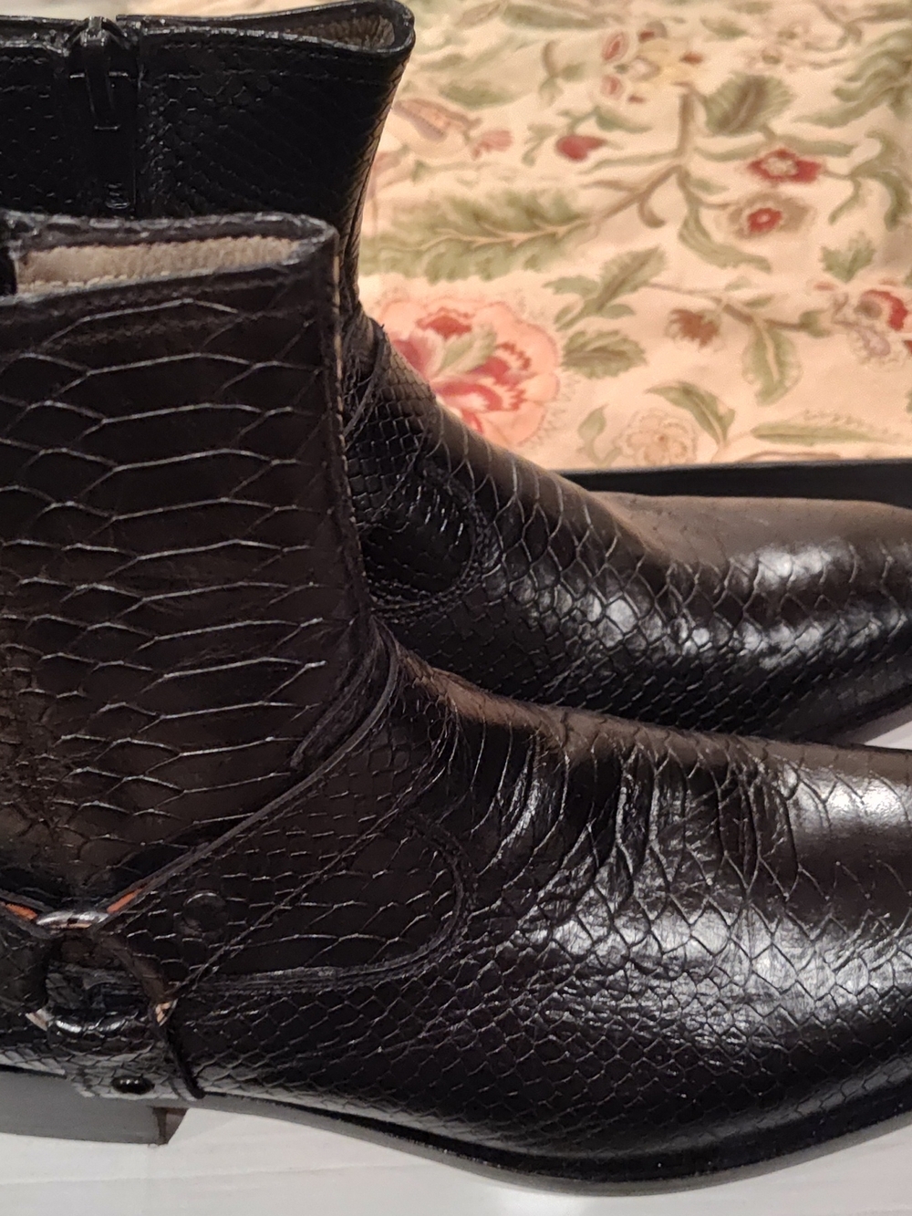Hammy Studio Men's Black Leather Textured Ankle Boots